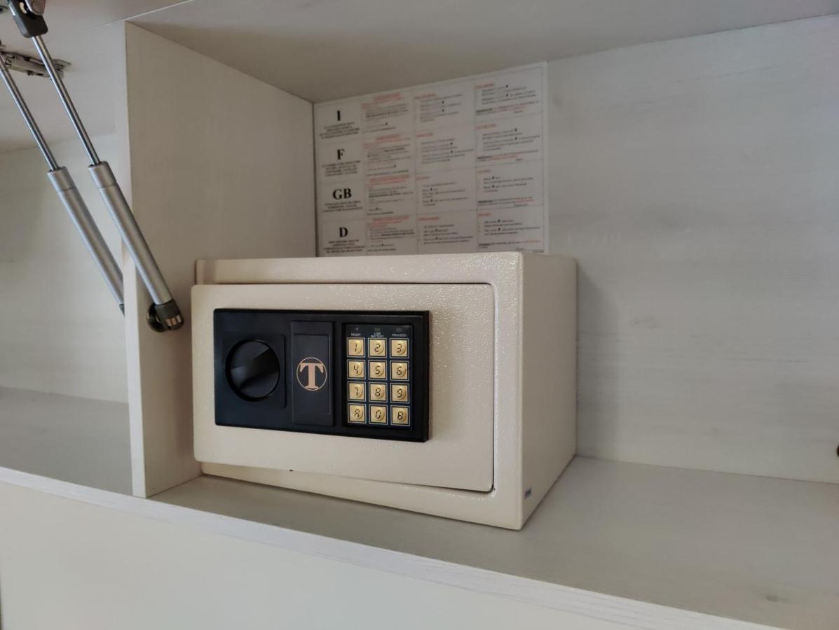 Eolian Port B&B ミラッツォ 部屋 写真